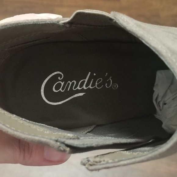 Women's Ankle Boots - Picture 5 of 9